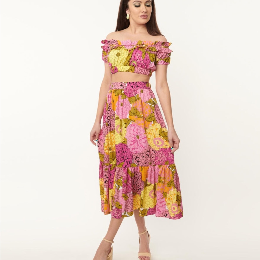 UNIQUE VINTAGE Floral Two-Piece Crop Top Skirt Set in Pink and Green